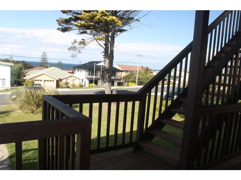 15 Surf  Street, Tuross Head NSW 2537