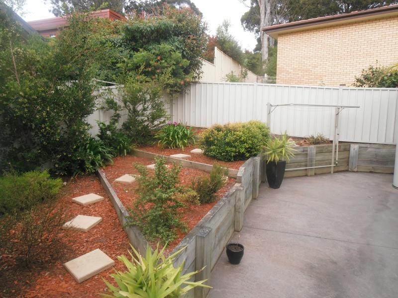 1a Crest  Crescent, Moruya Heads NSW 2537