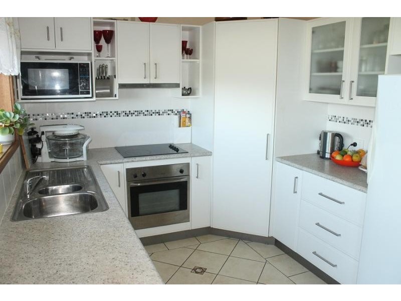 23 Lake Street, Tuross Head NSW 2537