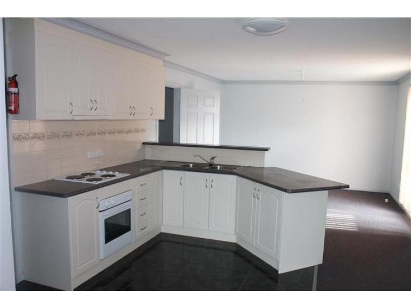 11 Salmon Street, Tuross Head NSW 2537