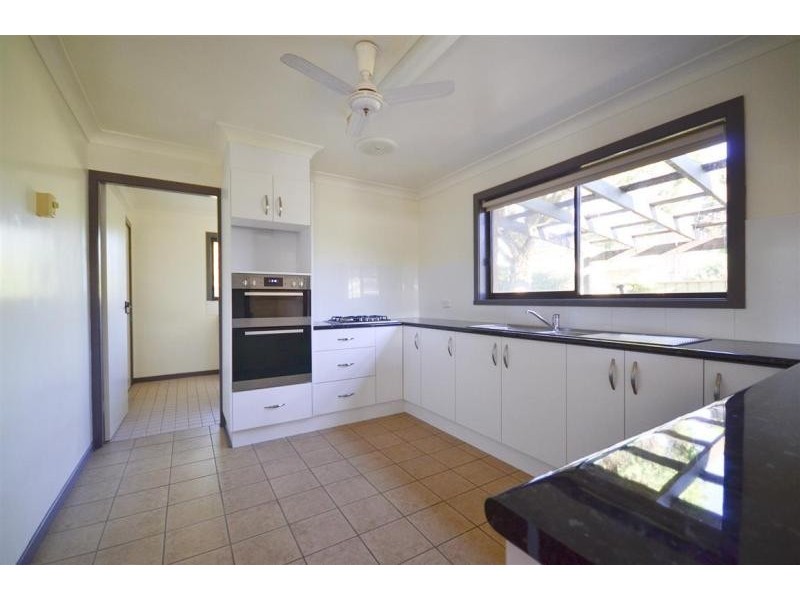 27 Anderson Avenue, Tuross Head NSW 2537