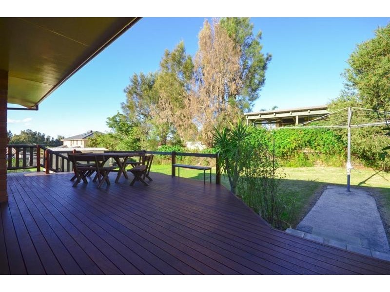 27 Anderson Avenue, Tuross Head NSW 2537