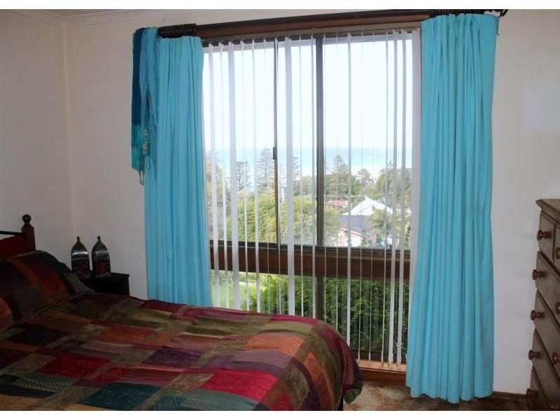 20 Beatty Crescent, Tuross Head NSW 2537