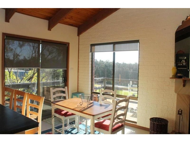 10 Lake Street, Tuross Head NSW 2537