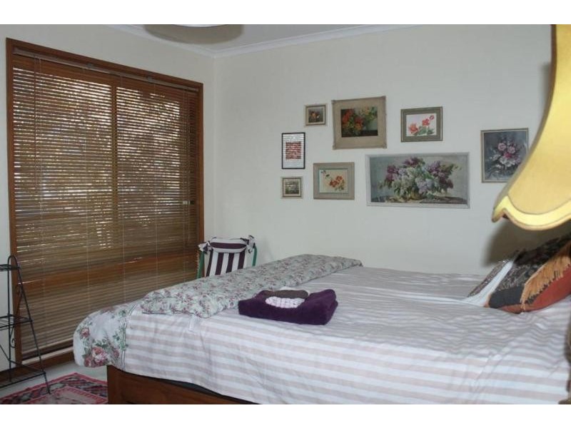 10 Lake Street, Tuross Head NSW 2537