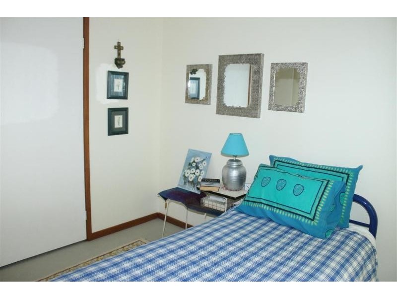 10 Lake Street, Tuross Head NSW 2537