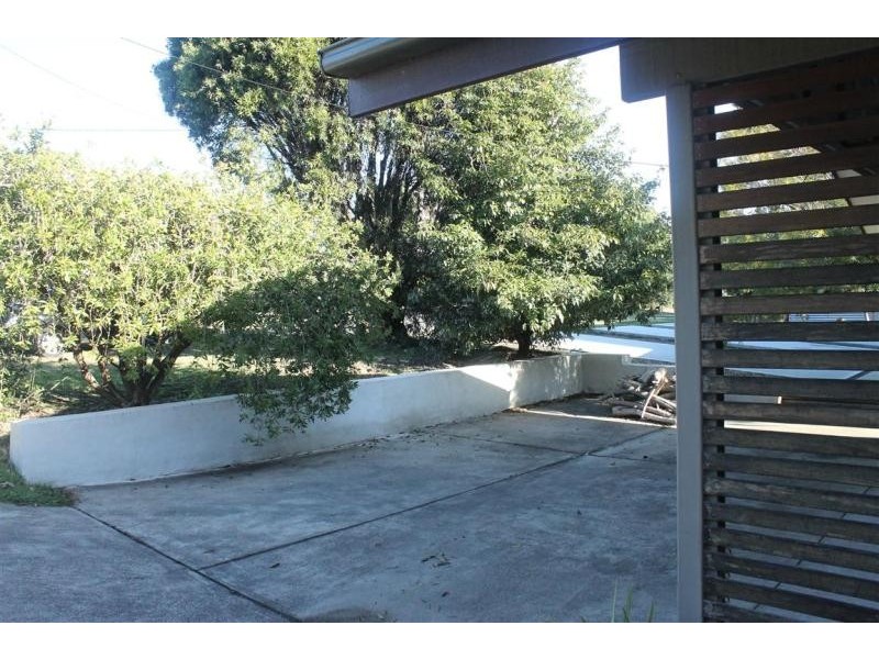 10 Lake Street, Tuross Head NSW 2537