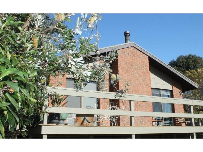 10 Lake Street, Tuross Head NSW 2537