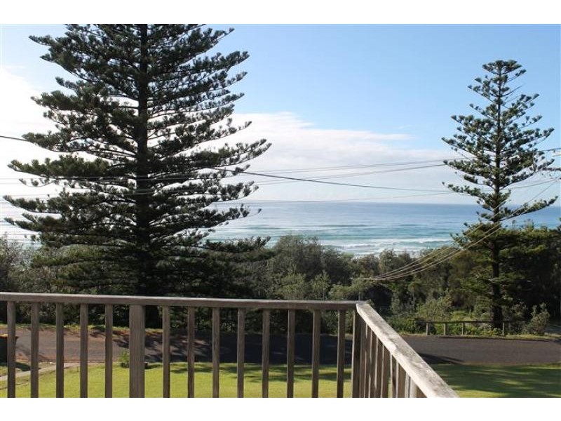 20 Clive Court, Tuross Head NSW 2537