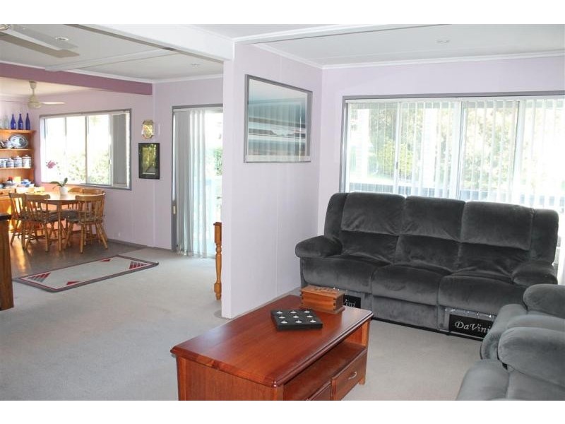 30 Coogee Street, Tuross Head NSW 2537