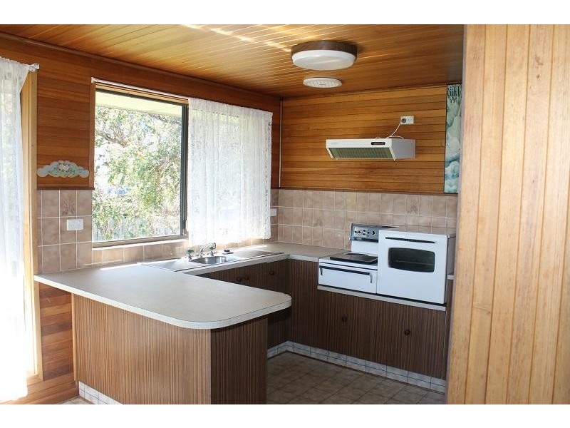 18 Longpoint Street, Potato Point NSW 2545