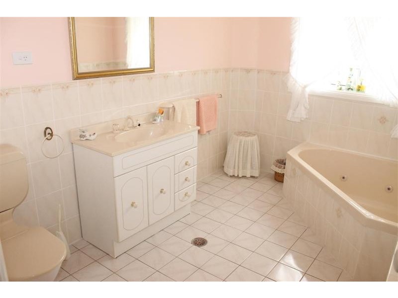 284 Hector McWilliam Drive, Tuross Head NSW 2537