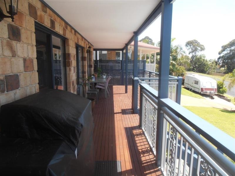 69 Bondi Street, Tuross Head NSW 2537