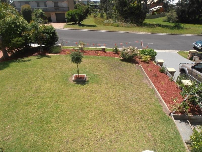 69 Bondi Street, Tuross Head NSW 2537