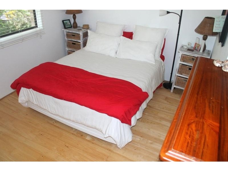 76 Nelson  Parade, Tuross Head NSW 2537