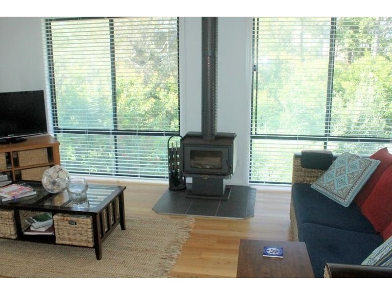 76 Nelson  Parade, Tuross Head NSW 2537