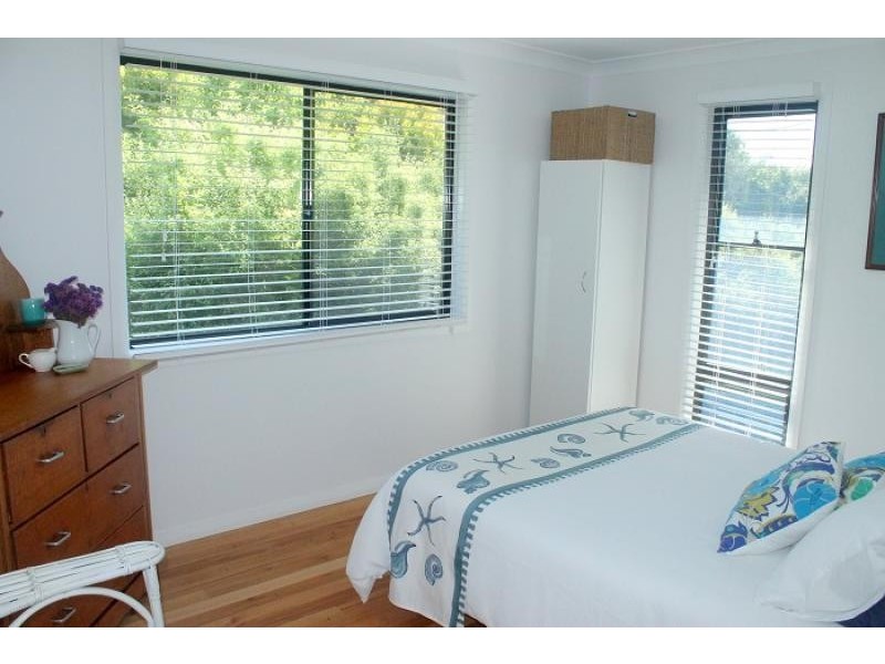 76 Nelson  Parade, Tuross Head NSW 2537