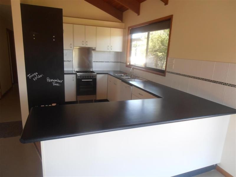 10 Lake Street, Tuross Head NSW 2537