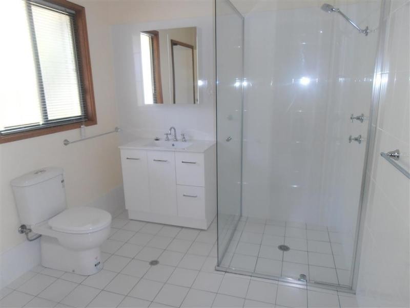10 Lake Street, Tuross Head NSW 2537