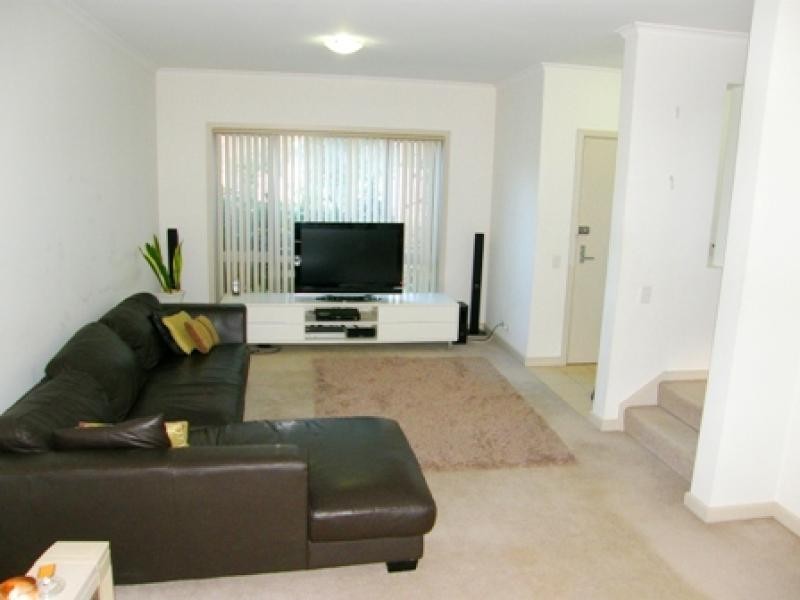 1 Rolton Avenue NEWINGTON 2127, Newington NSW 2127