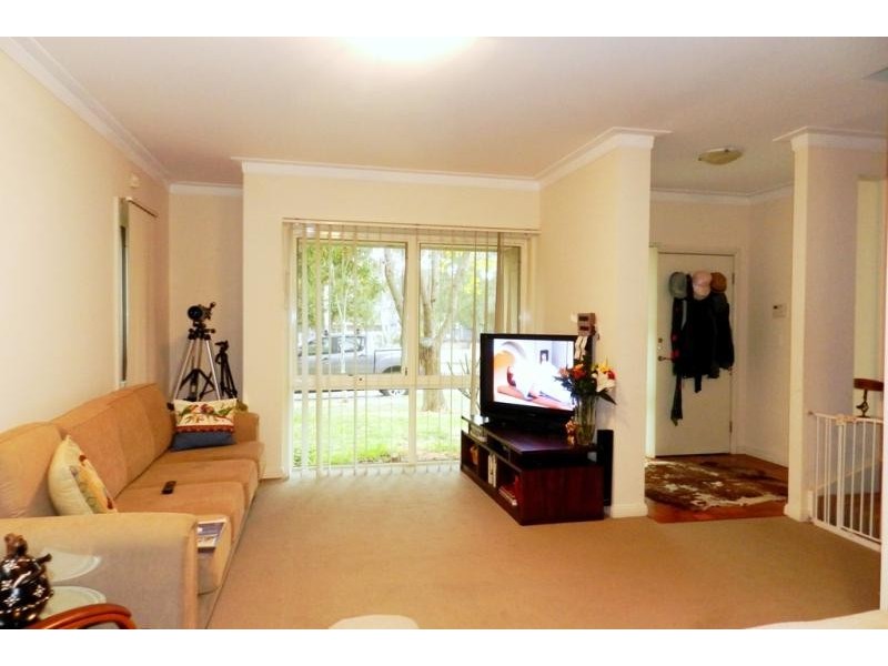 25 Cumberland Square NEWINGTON 2127, Newington NSW 2127