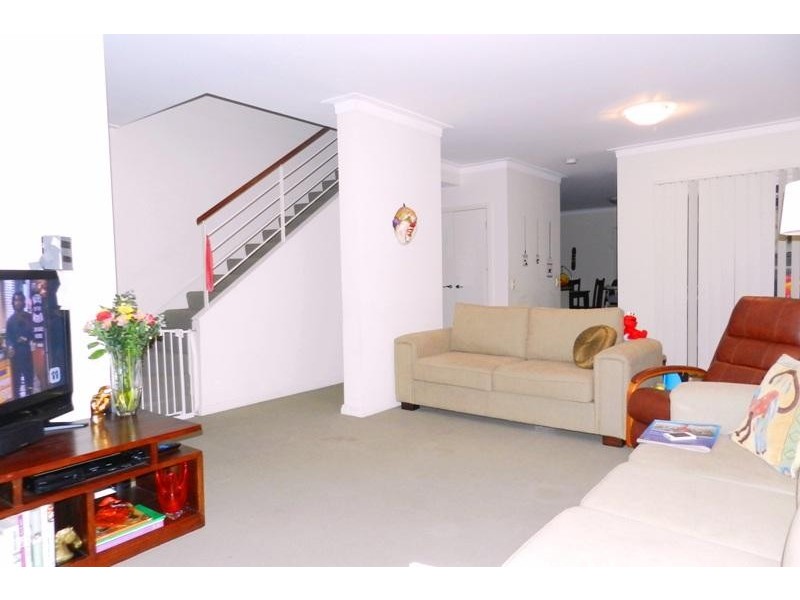 25 Cumberland Square NEWINGTON 2127, Newington NSW 2127