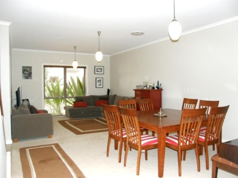 10 Moulton Avenue, Newington NSW 2127