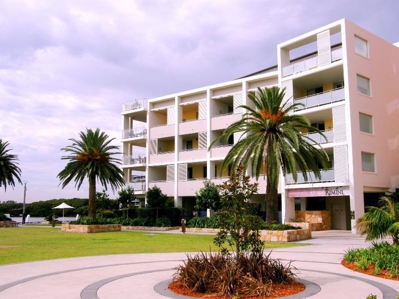 222/8 Stromboli Strait, Wentworth Point NSW 2127