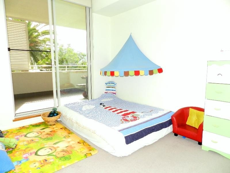 222/8 Stromboli Strait, Wentworth Point NSW 2127