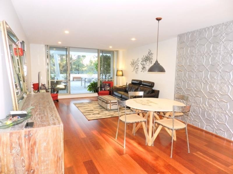 8/1 Heidelberg Avenue, Newington NSW 2127