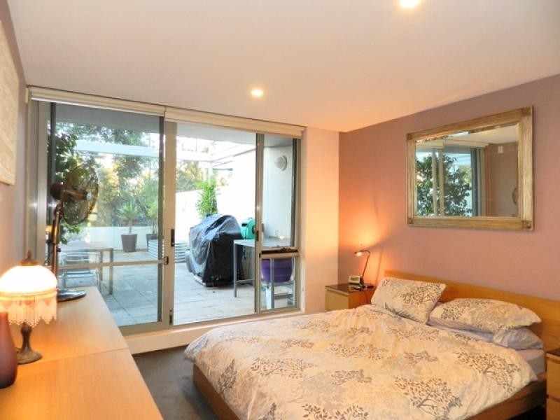 8/1 Heidelberg Avenue, Newington NSW 2127