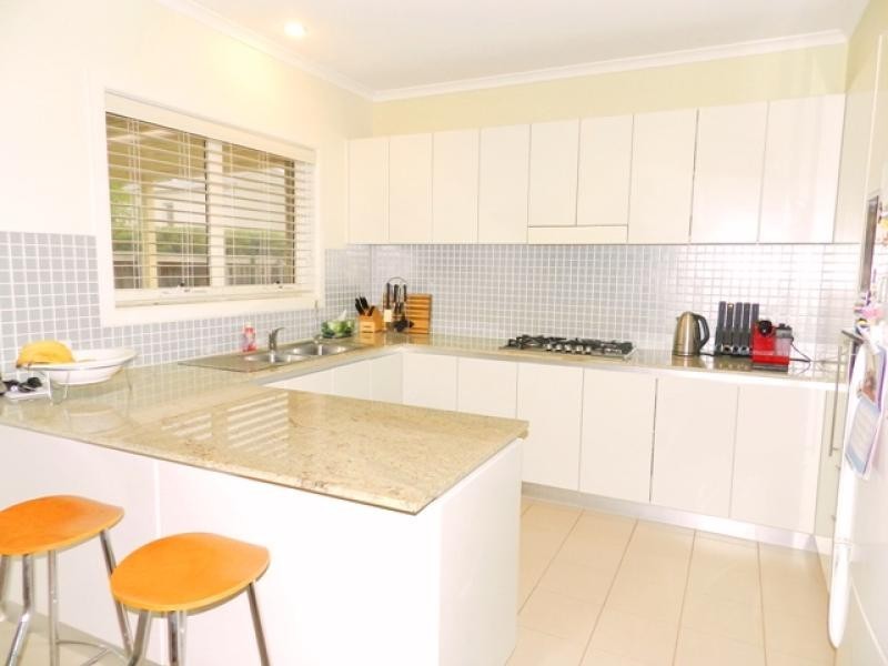 10 Elvstrom Avenue, Newington NSW 2127