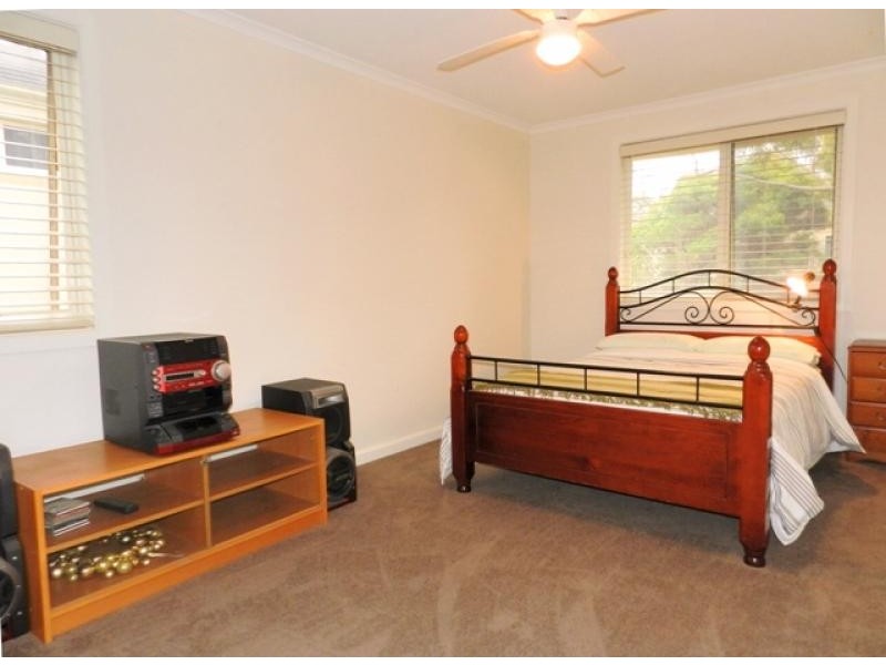 10 Elvstrom Avenue, Newington NSW 2127