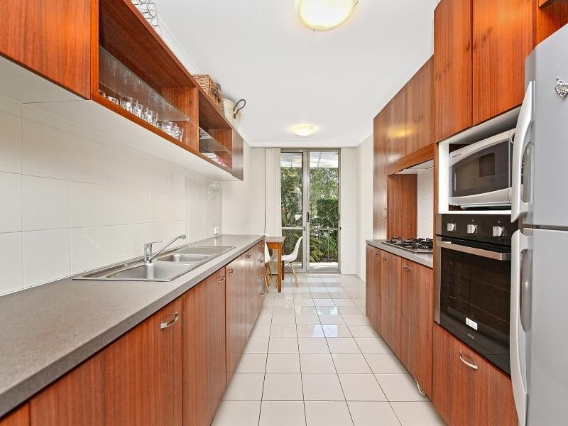 2/1 Devitt Avenue, Newington NSW 2127