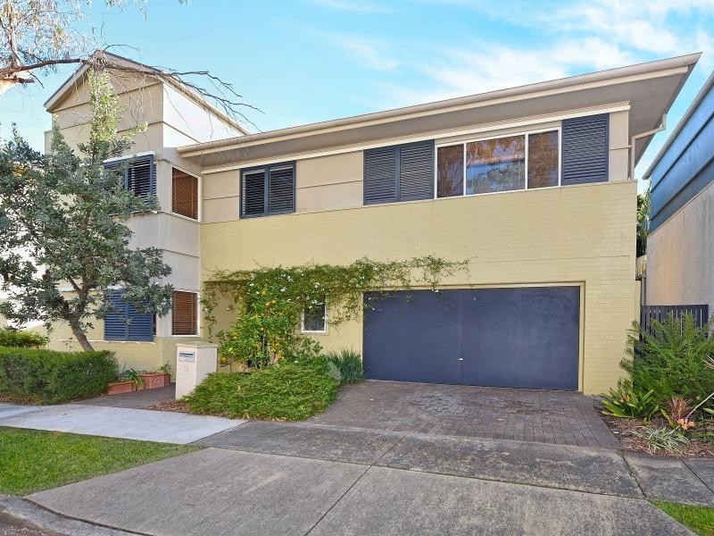 16 Manton Avenue, Newington NSW 2127