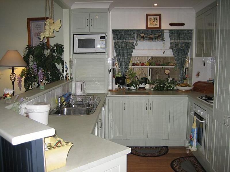 18 Barclay Avenue MANNERING PARK 2259, Mannering Park NSW 2259