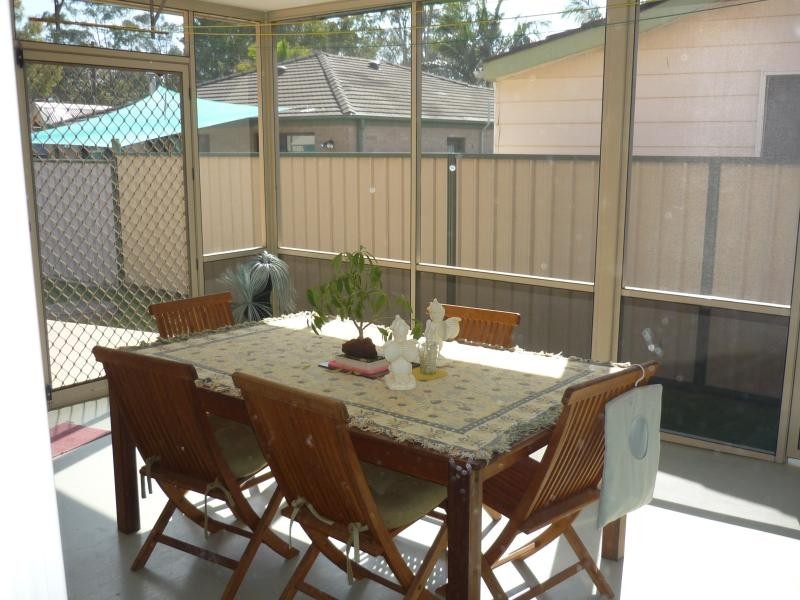 18 Barclay Avenue MANNERING PARK 2259, Mannering Park NSW 2259