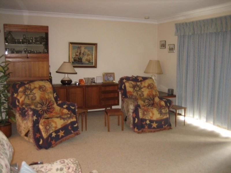 8 Lloyd Avenue CHAIN VALLEY BAY 2259, Chain Valley Bay NSW 2259