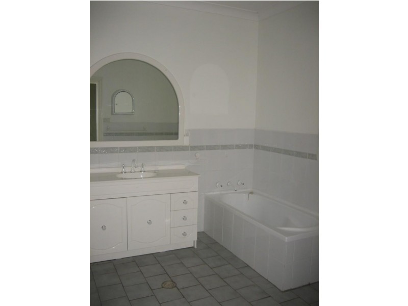 103 Vales Road MANNERING PARK 2259, Mannering Park NSW 2259