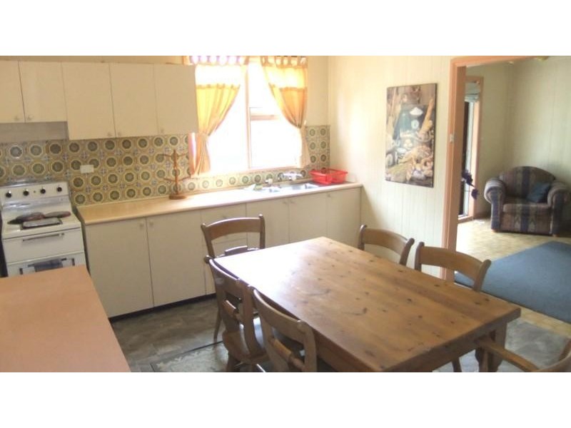 14 Warrina Avenue SUMMERLAND POINT 2259, Summerland Point NSW 2259