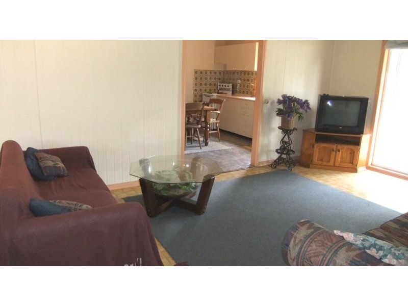 14 Warrina Avenue SUMMERLAND POINT 2259, Summerland Point NSW 2259