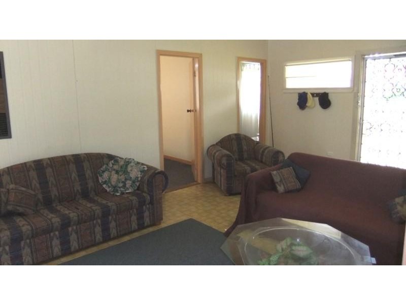 14 Warrina Avenue SUMMERLAND POINT 2259, Summerland Point NSW 2259