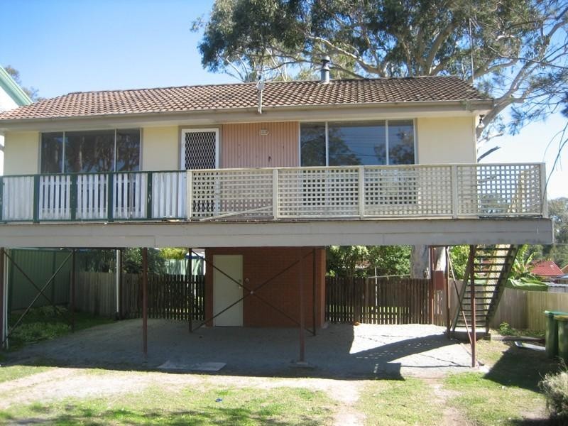 35 Dale Avenue CHAIN VALLEY BAY 2259, Chain Valley Bay NSW 2259