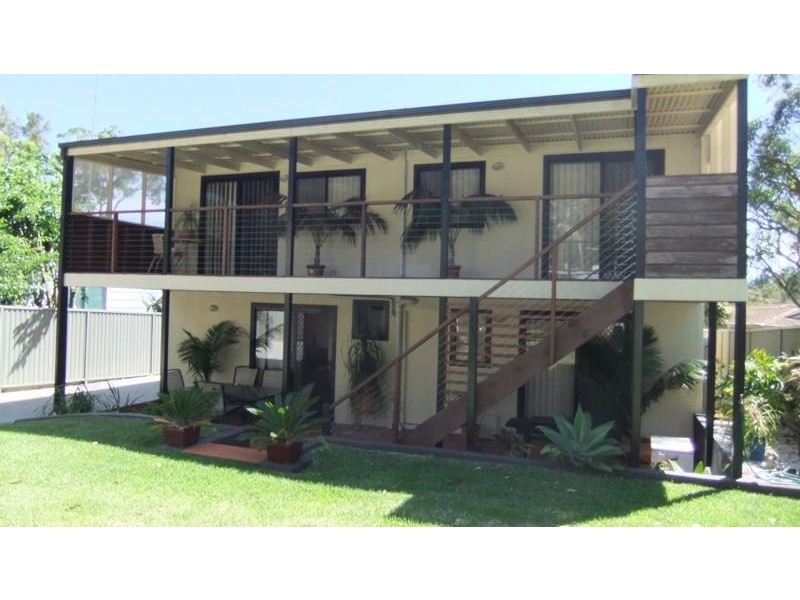 41 Warrina Avenue SUMMERLAND POINT 2259, Summerland Point NSW 2259