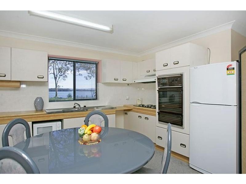 24 Sunset Parade CHAIN VALLEY BAY 2259, Chain Valley Bay NSW 2259