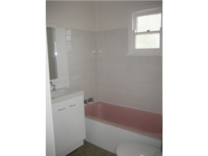 8 Kenilworth Street MANNERING PARK 2259, Mannering Park NSW 2259