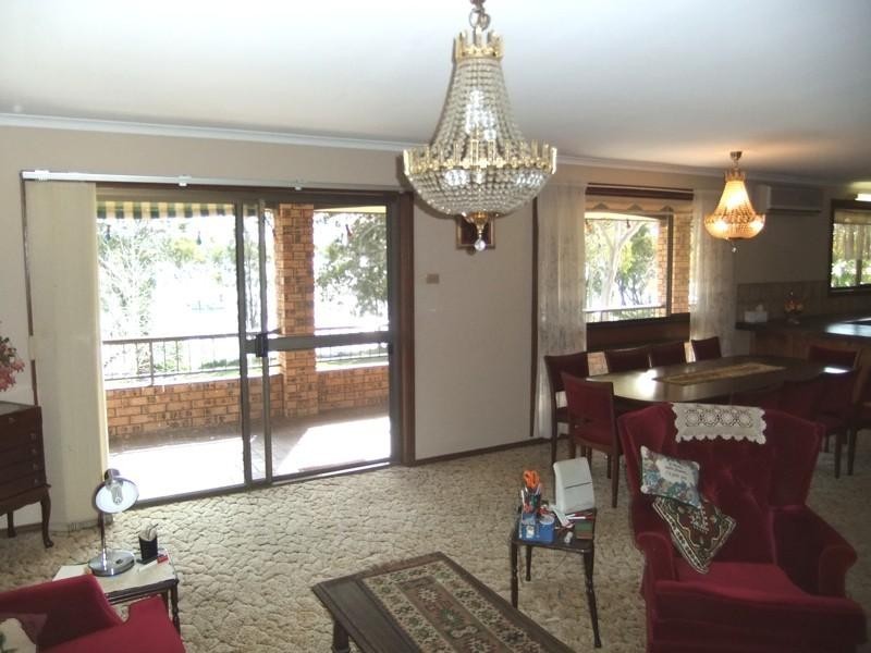 4 Kevin Street MANNERING PARK 2259, Mannering Park NSW 2259