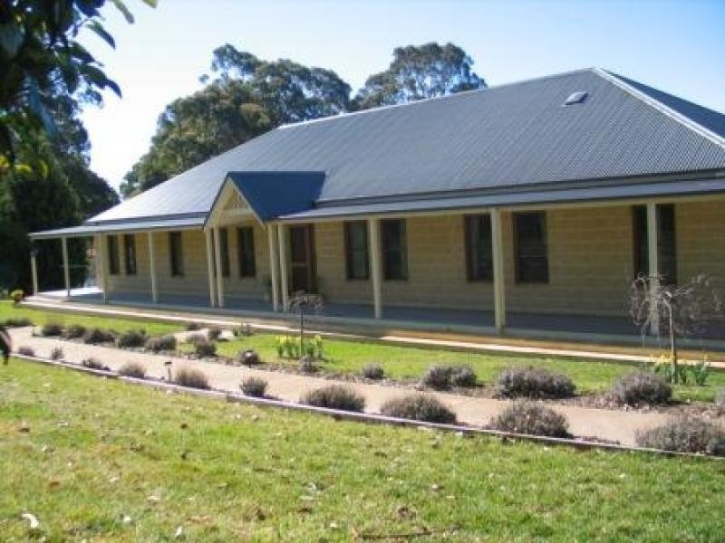 Wallaby Hill  Road ROBERTSON 2577, Robertson NSW 2577