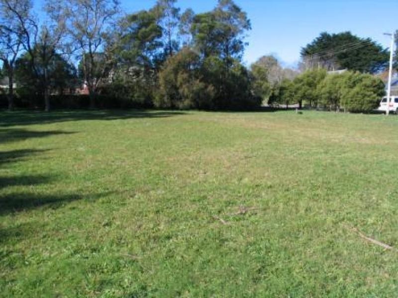 46 Burrawang Street ROBERTSON 2577, Robertson NSW 2577