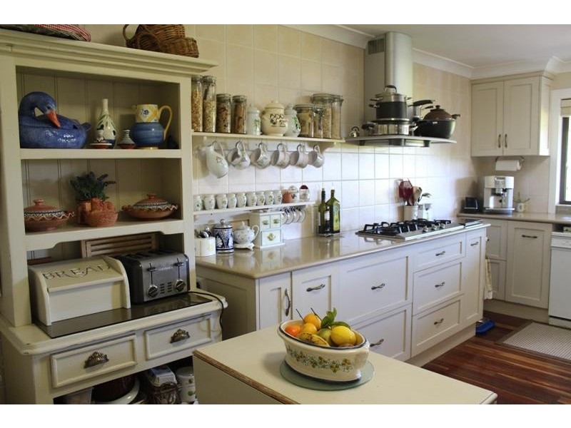 4 Lemmons Road, Robertson NSW 2577